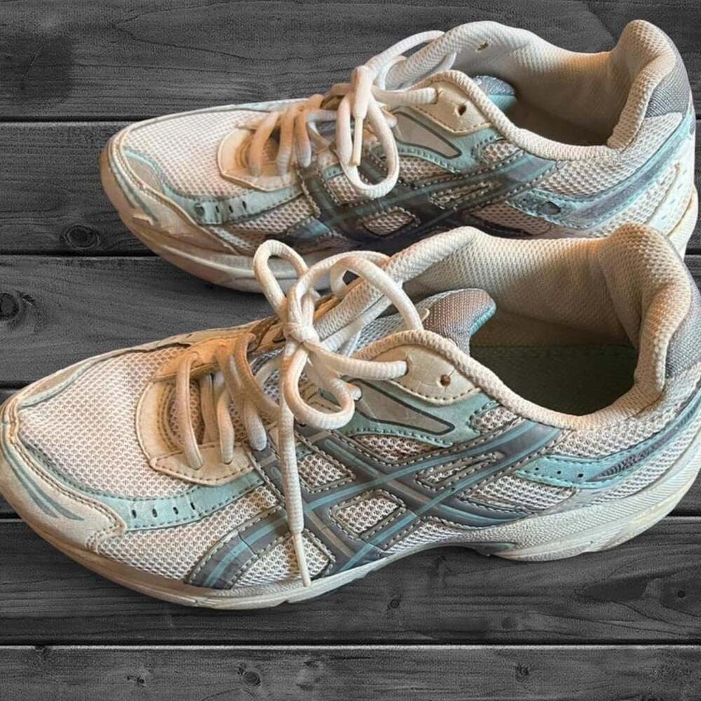 ASICS Gel-Kayano 14 Size 7 White Ice Blue Sneakers